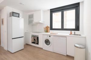 Malasaña 13, Nuevo apartamento 2 dormitorios, centro histórico, todos servicios, barrio tranquilo, MS