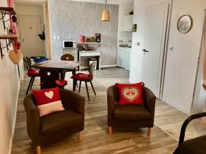 Appartements Gite Saint Florent Studio Apartment Parking Gratuit : photos des chambres