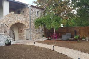 Maisons de vacances Le Gite du Mas Amouroux, pres du Mont Bouquet : photos des chambres