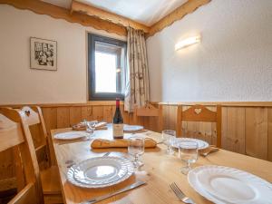 Apartment Vanoise 751 by Interhome