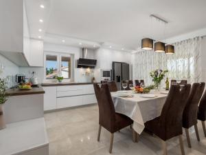 Villa Matea - MLK150 by Interhome