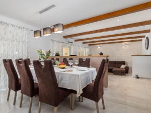 Holiday Home Matea by Interhome