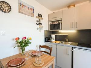 Apartment Le Grand Cap-14 by Interhome