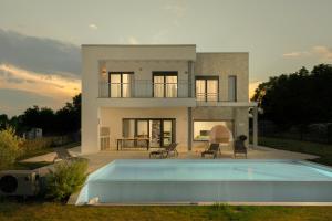 Blue Bay Villas
