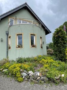 Behagliches Haus mit Kamin