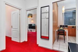 Market Square Apartment Old Town Wroclaw by Renters