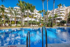 FA- Luxury 2 bedroom apt Fuente Aloha
