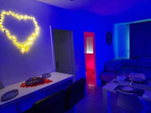 Appartements Jacuzzi Appartement love room : photos des chambres