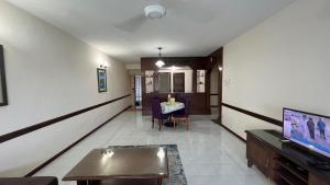 Condo D Savoy 3 Room