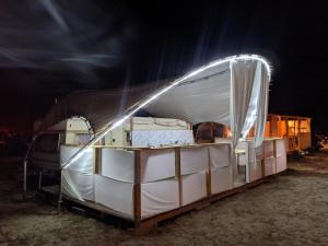 SEA CARAVAN ON THE BEACH