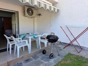 Dimitras Family Apartments 4