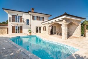 Villa Kala-luxury villa, heated pool in a quiet area - by TRAVELER tourist agency Krk