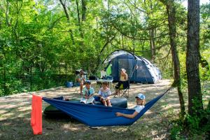 Campings Camping Le Saint Clair : photos des chambres