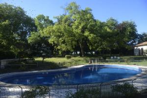 Château Rosemont - Grande maison familiale campagne dans le Médoc avec piscine et tennis à 15 mn Bordeaux