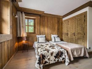 Chalet de luxe à Val-dIsère avec accès direct aux pistes, 5 chambres, parking - FR-1-567-64