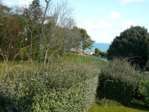 Maison Familiale : Proche Centre et Plage, Jardin et Terrasse, Calme et Confort Assurés - FR-1-418-116