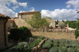 Villas Les Pres de Gordes : photos des chambres