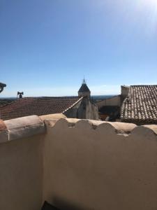 Maisons de vacances Maison de village climatisee avec terrasse en Provence : photos des chambres