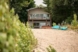 Libby's Cove - Carsonville