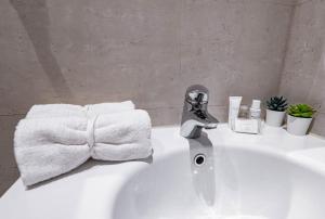 [VENEZIA-SAN MARCO] VIEW ON LUXURY SHOPPING STREET