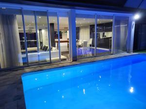 Luxurious Villa Marly II piscina climatizada