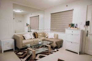 Work-friendly Mountain-view condo near SM Seaside