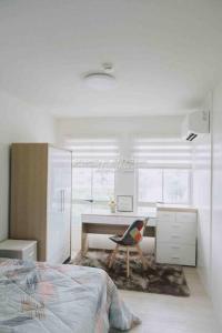 Work-friendly Mountain-view condo near SM Seaside