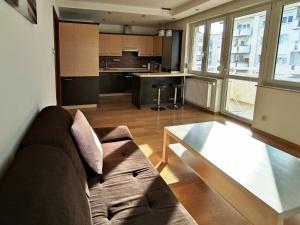 Apartament F&J #12