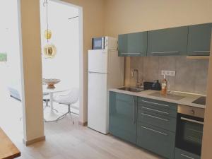 Mazi Apartments Chic