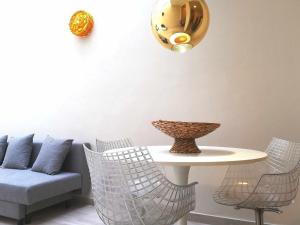 Mazi Apartments Chic