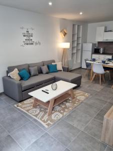 Appartements Superbe logement T3 en duplex. : photos des chambres