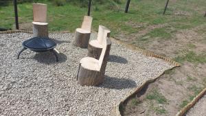 Yurt Uchaf Off-Grid Glamping