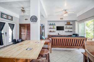 Mara Laguna D103