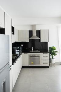 Luxurious and Spacious Condo