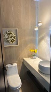 Luxurious and Spacious Condo