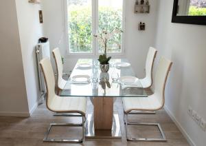 Appartements T3 bord de Seine,proche centre ville,parking prive : photos des chambres