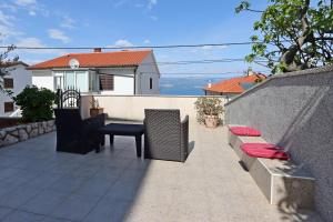 Double Room Vrbnik 5299b