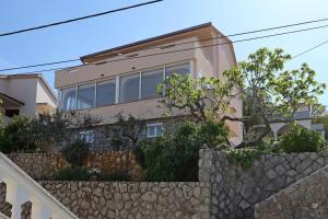 Double Room Vrbnik 5299c 