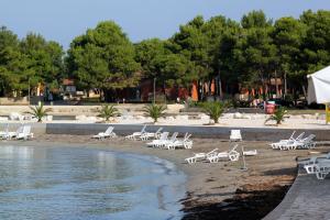 Apartments with a swimming pool Umag - 3358