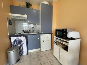 Appartements Appartement Chatelaillon-Plage, 1 piece, 4 personnes - FR-1-246-638 : photos des chambres