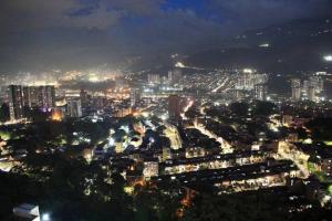 New Lovely 3 bedroom condo with an AWESOME view! - アパートメント, ベヨ
