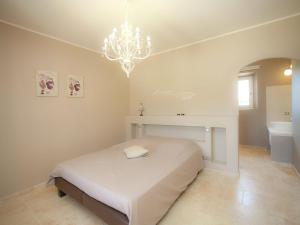 Villas Villa in Provence with Infinity Pool : photos des chambres