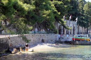 Apartments with a parking space Cavtat, Dubrovnik - 2132 