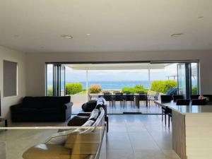 Beachfront apartment The Entrance Central Coast