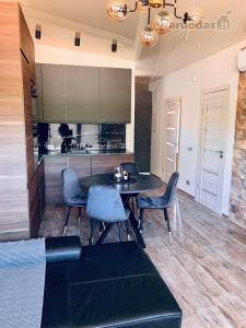 Trijų kambarių apartamentai prie jūros