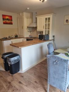 2Bedroomed apartment on first floor with balcony