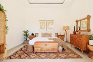 Beautiful Tropical-Boho 3BR Villa, Berawa Canggu, Bali