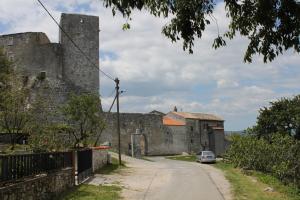 Apartments with a parking space Krsan, Central Istria - Sredisnja Istra - 17223