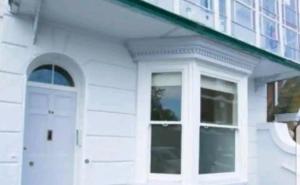 Beautiful One Bedroom Apartment with Parking