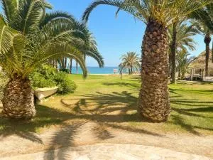 Palm Beach Paradise - Private access to the beach - Relleu